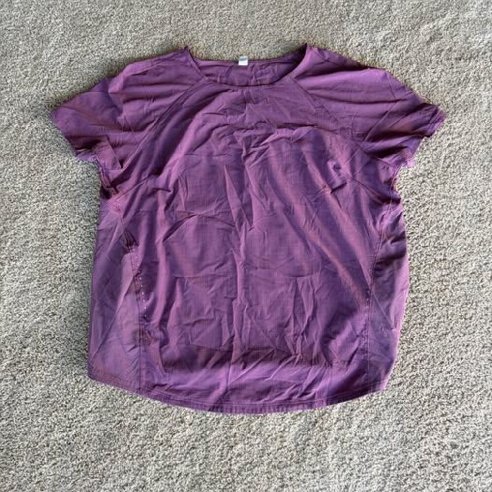 Women’s Lululemon Shirt Size 10